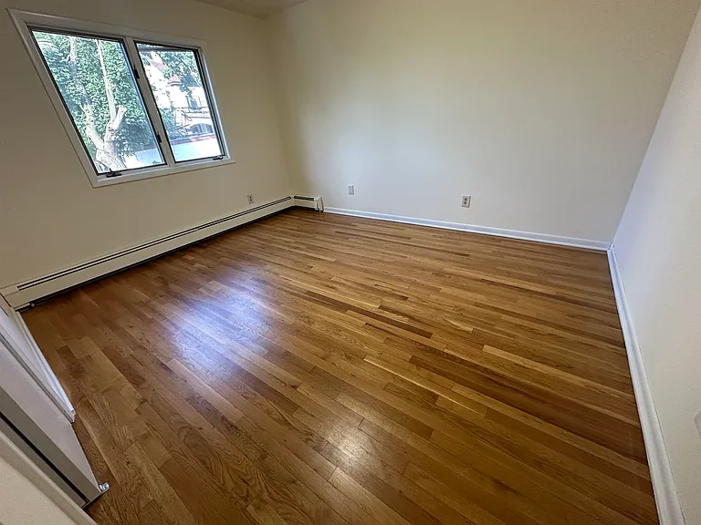 407 Jane St #1 — Photo 9
