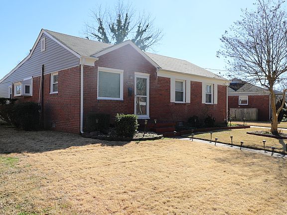 2nd image of 517 Summers Dr
