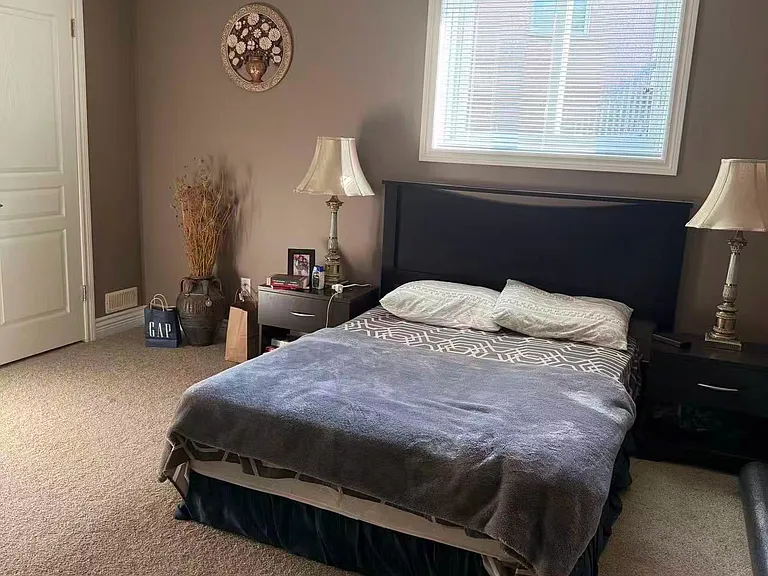 578 Springwater Dr W — Photo 11