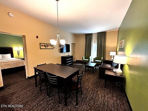 5th image of 225 Collier Dr Unit 1119