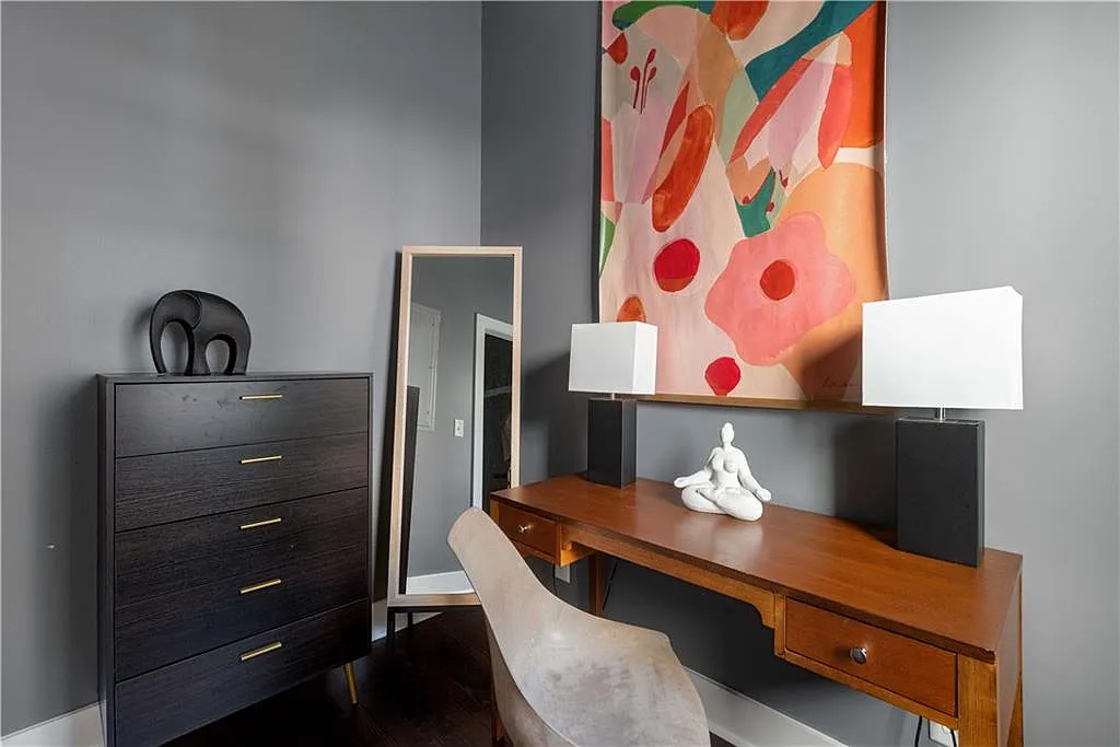 1 bed, 1.0 bath, 667 sqft, $2,700 — Photo 2