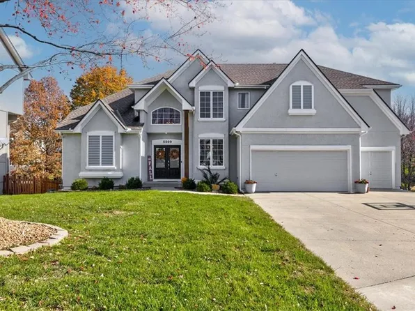5509 NE Oaks Ridge Ln, Lees Summit, MO 64064