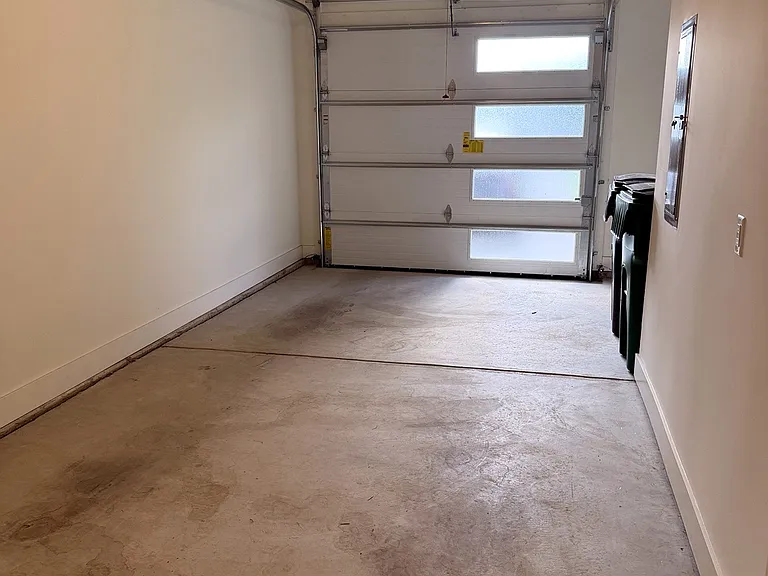 4117 Sarah Dr — Photo 19