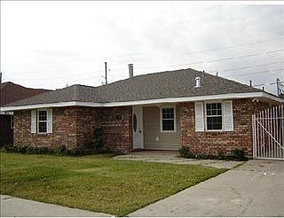 1st image of 2908 Bradbury St