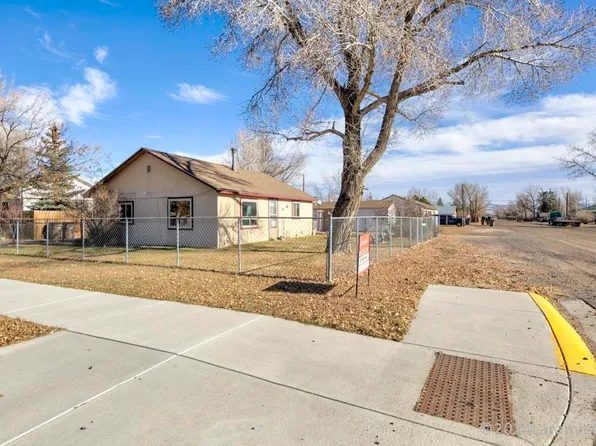 2073 Monroe St, Laramie, WY 82070