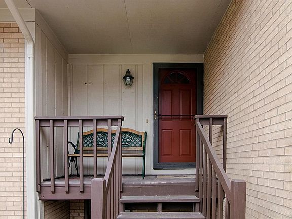 3rd image of 436 Forest Dr