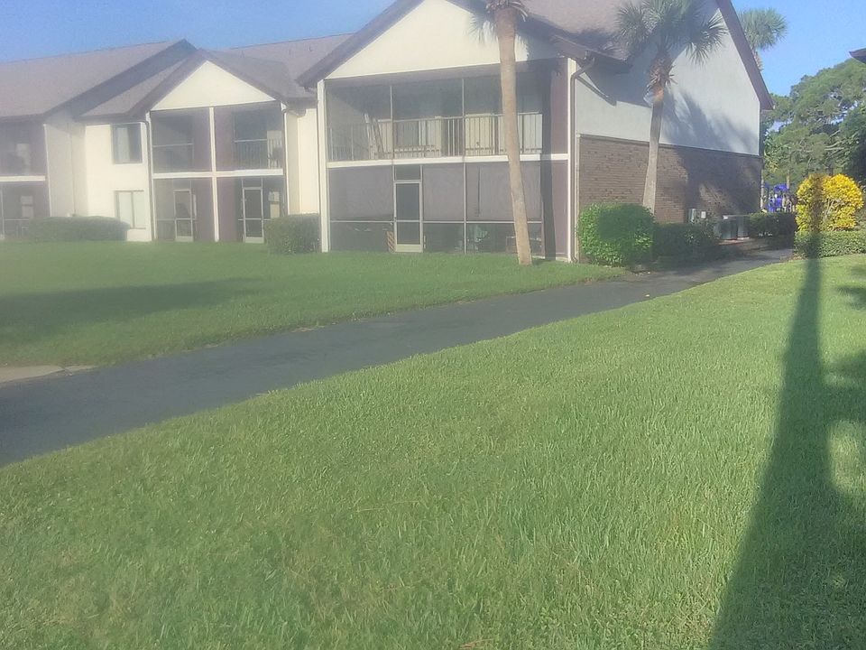 back of unit from mail box
