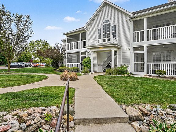 2nd image of 1185 Joyce Ln