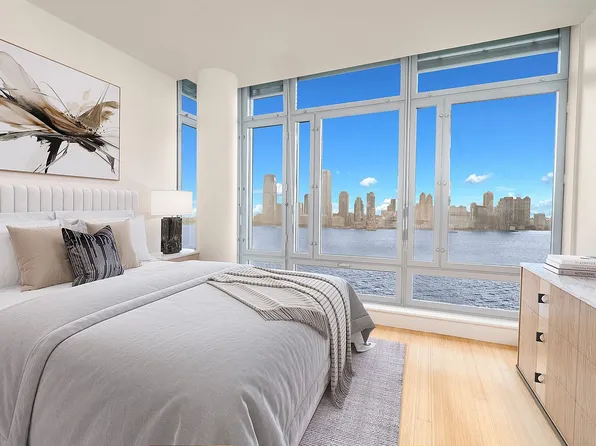 2 River Ter #15T, New York, NY 10282