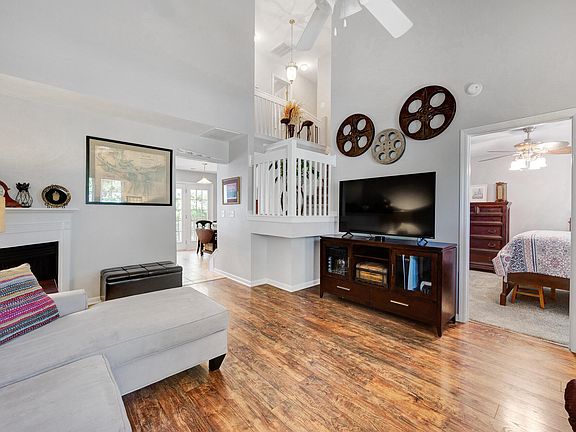 3rd image of 349 Kelsey Blvd