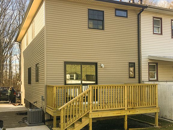 2nd image of 547 Ingram Ave