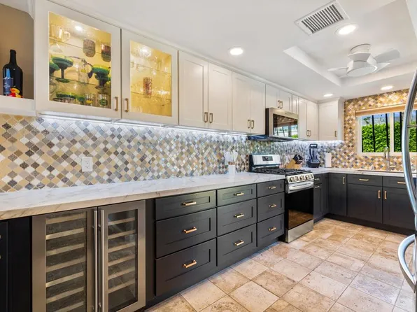 48260 Center Ct, Palm Desert, CA 92260