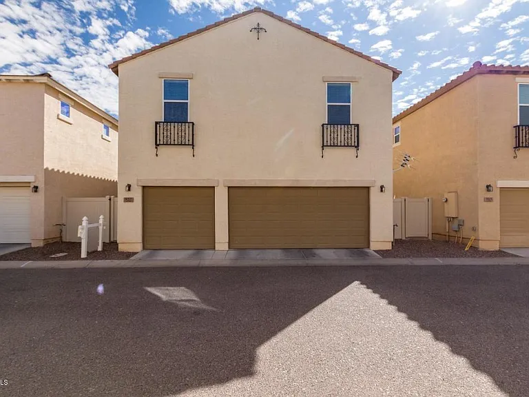 957 S Wallrade Ln — Photo 33