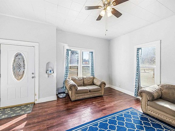 3rd image of 763 Grand Ave