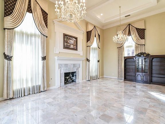 2nd image of 5808 Bay Club Dr