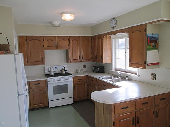 5th image of 119 Woodcrest Dr NW
