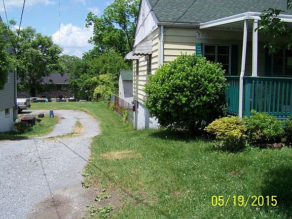 3rd image of 1525 Washington Pike