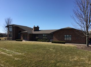 23000 S Wirth Ln, Frankfort, IL 60423