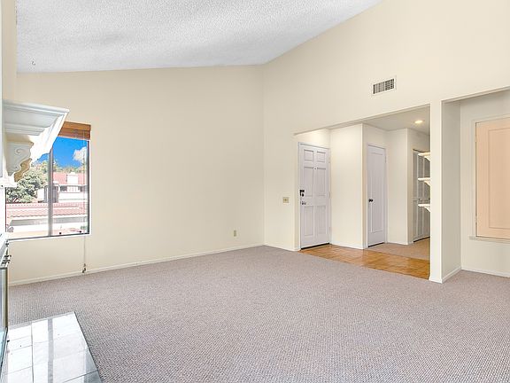 5th image of 948 Lupine Hills Dr Unit 107