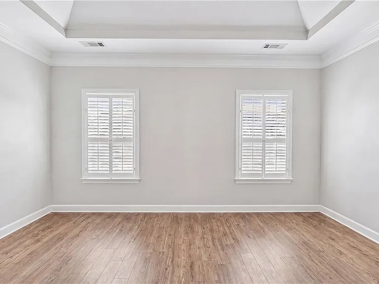 1085 Castle Pointe Ln — Photo 25