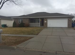 7610 S 33rd St, Lincoln, NE 68516