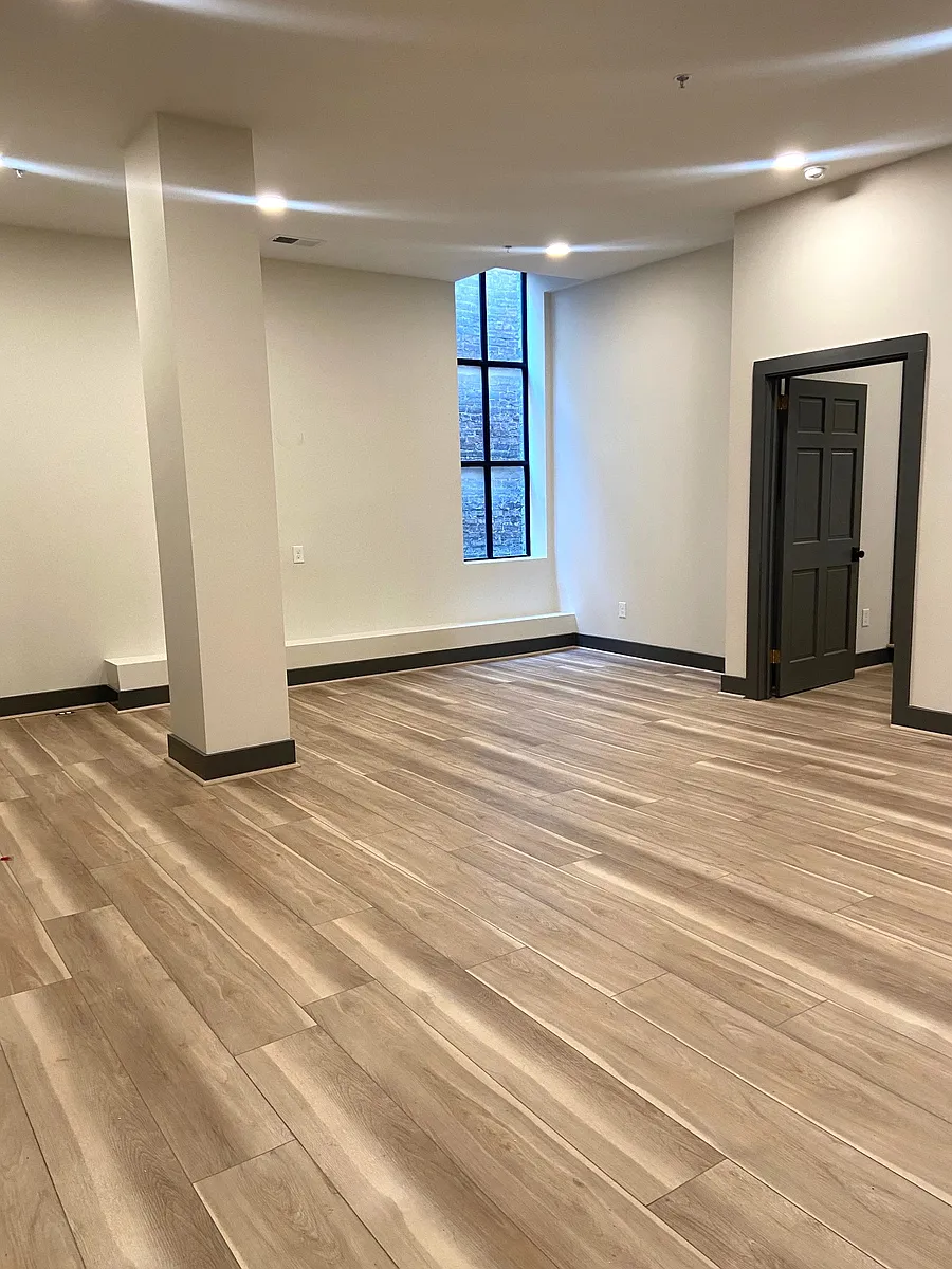 Building Photo - 2018 Morris Ave #202