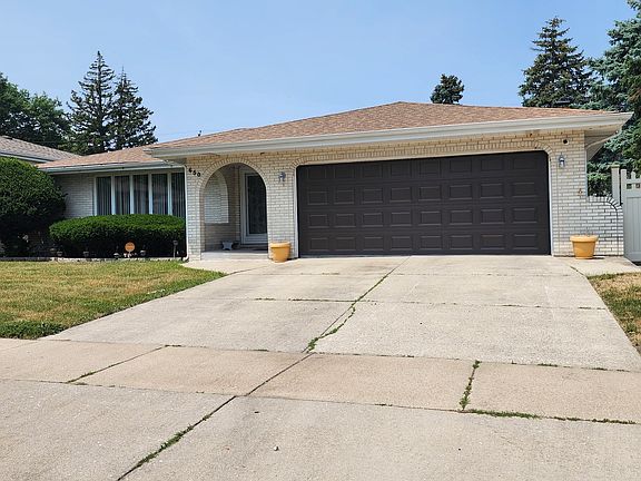 3rd image of 650 Bensley Ave