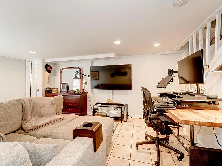 Plenty of room for your TV and furnishings!