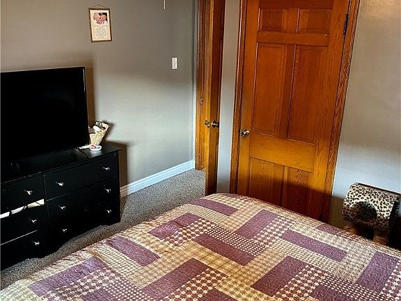 5th image of 311 Mound St