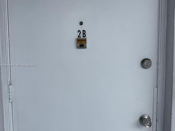 3rd image of 2435 Van Buren St #2B