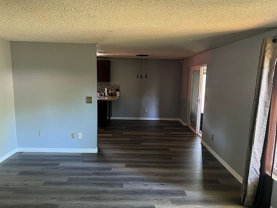 1st image of 3319 Russett Dr
