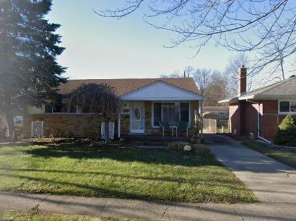 29630 Aspen Dr, Flat Rock, MI 48134