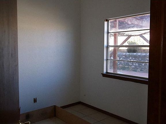 5th image of 824 Nita Fay Dr