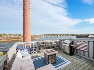 45 Main St APT 38, Wareham, MA 02571