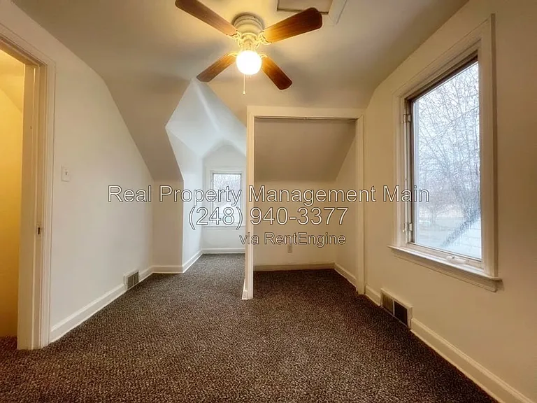25895 Currier St — Photo 7