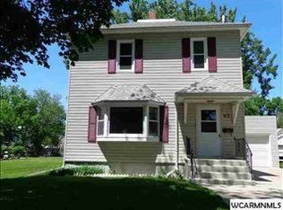 417 N 5th St, Marshall, MN 56258