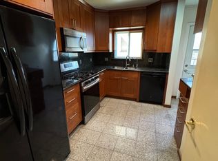 1936 Rosalia Rd, Los Angeles, CA 90027