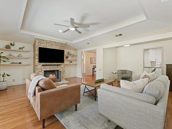 3rd image of 5927 Vickery Blvd