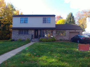142 Split Rock Rd, Paramus, NJ 07652