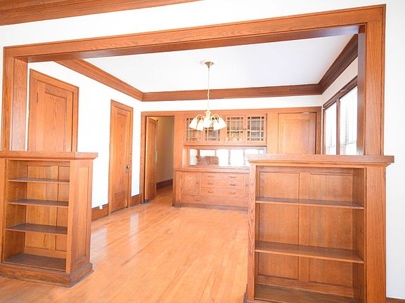 2nd image of 4000 Aldrich Ave S Floor 2