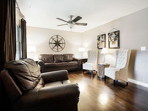 5th image of 466 Denwood Dr S