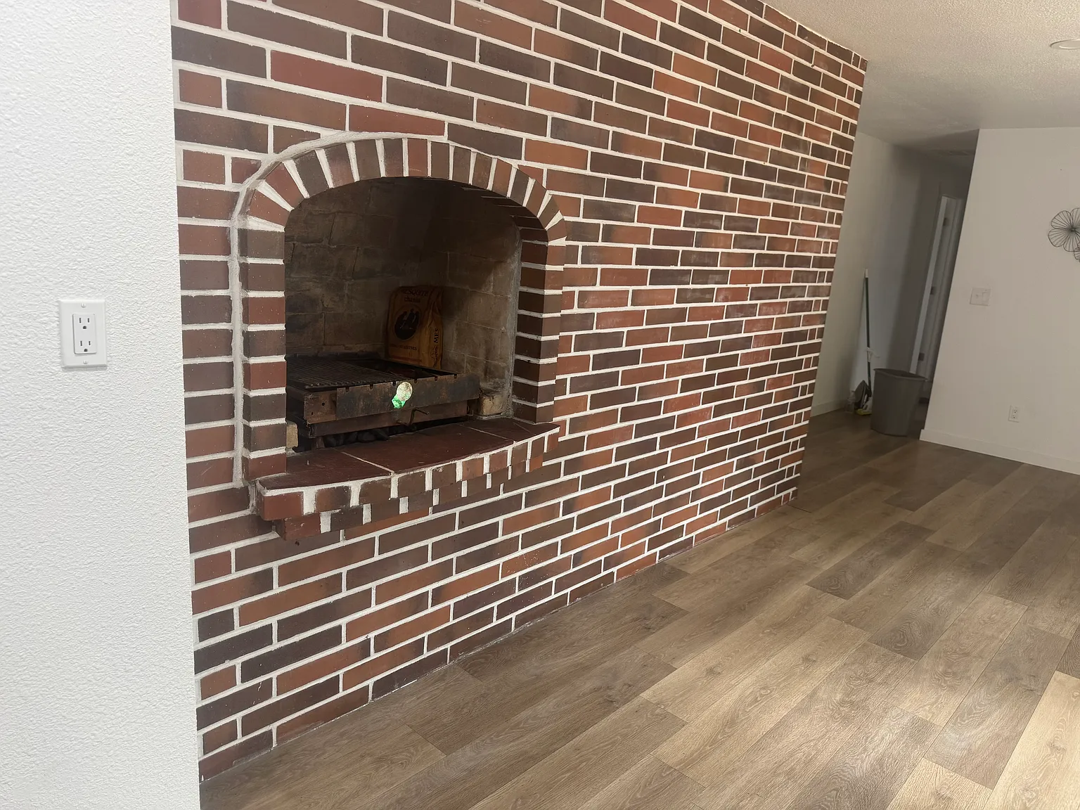 4 bed, 2465 sqft, $1,000 — Photo 4