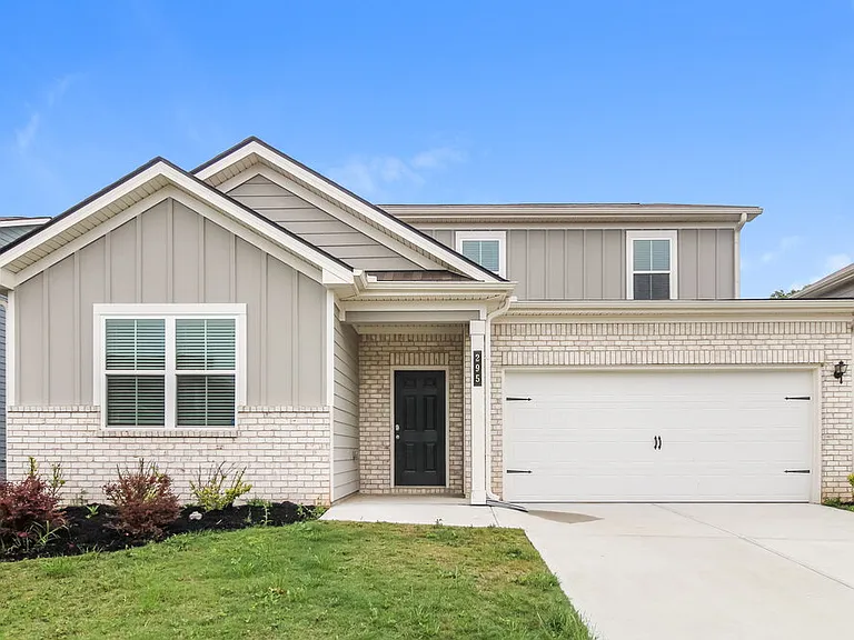 295 Hamilton Pointe Dr — Photo 1
