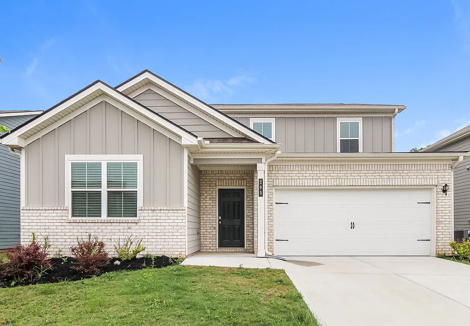 295 Hamilton Pointe Dr