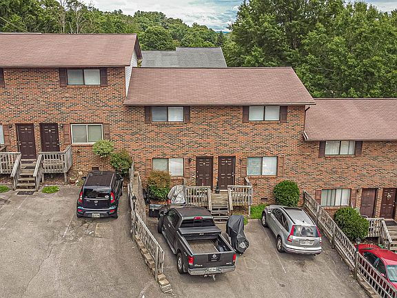 5th image of 424-428 Eastley Ct