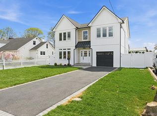 3690 Lufberry Avenue, Wantagh, NY 11793