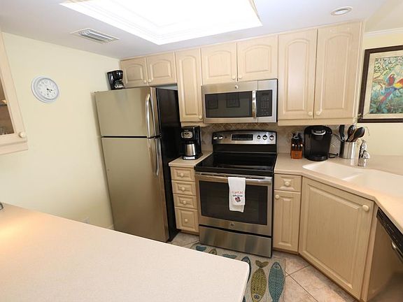 5th image of 890 S Collier Blvd Unit 201