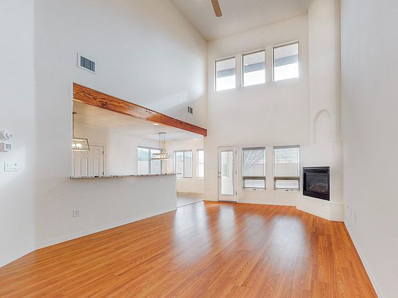 4th image of 8904 Desert Fox Way NE