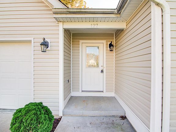 5th image of 127 Stratford Pl Lot 51