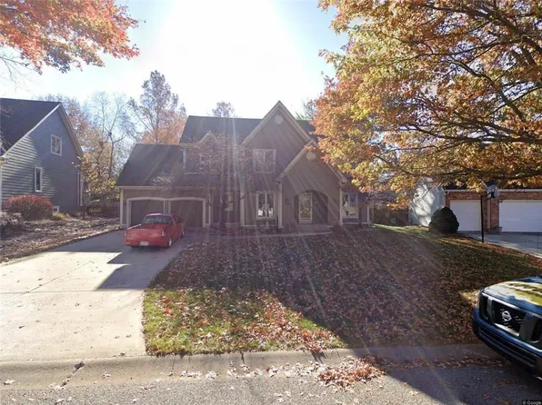 9121 W 127th Ter, Overland Park, KS 66213